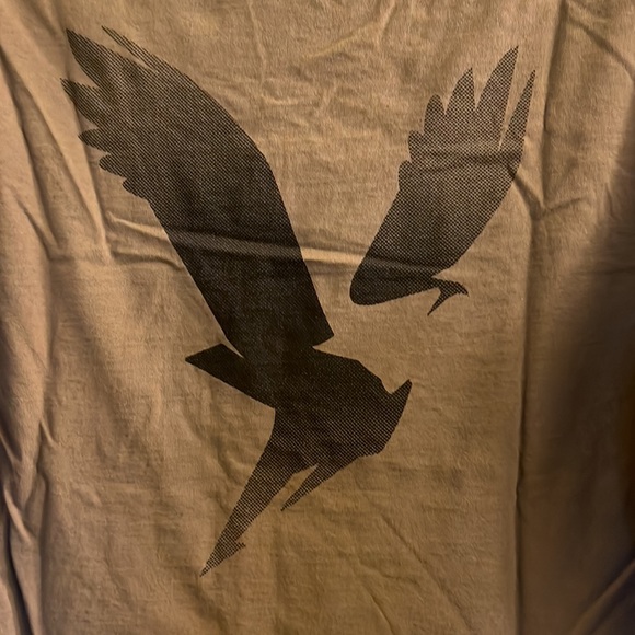 🦅 American Eagle olive green graphic shirt size Large EUC - Picture 4 of 5